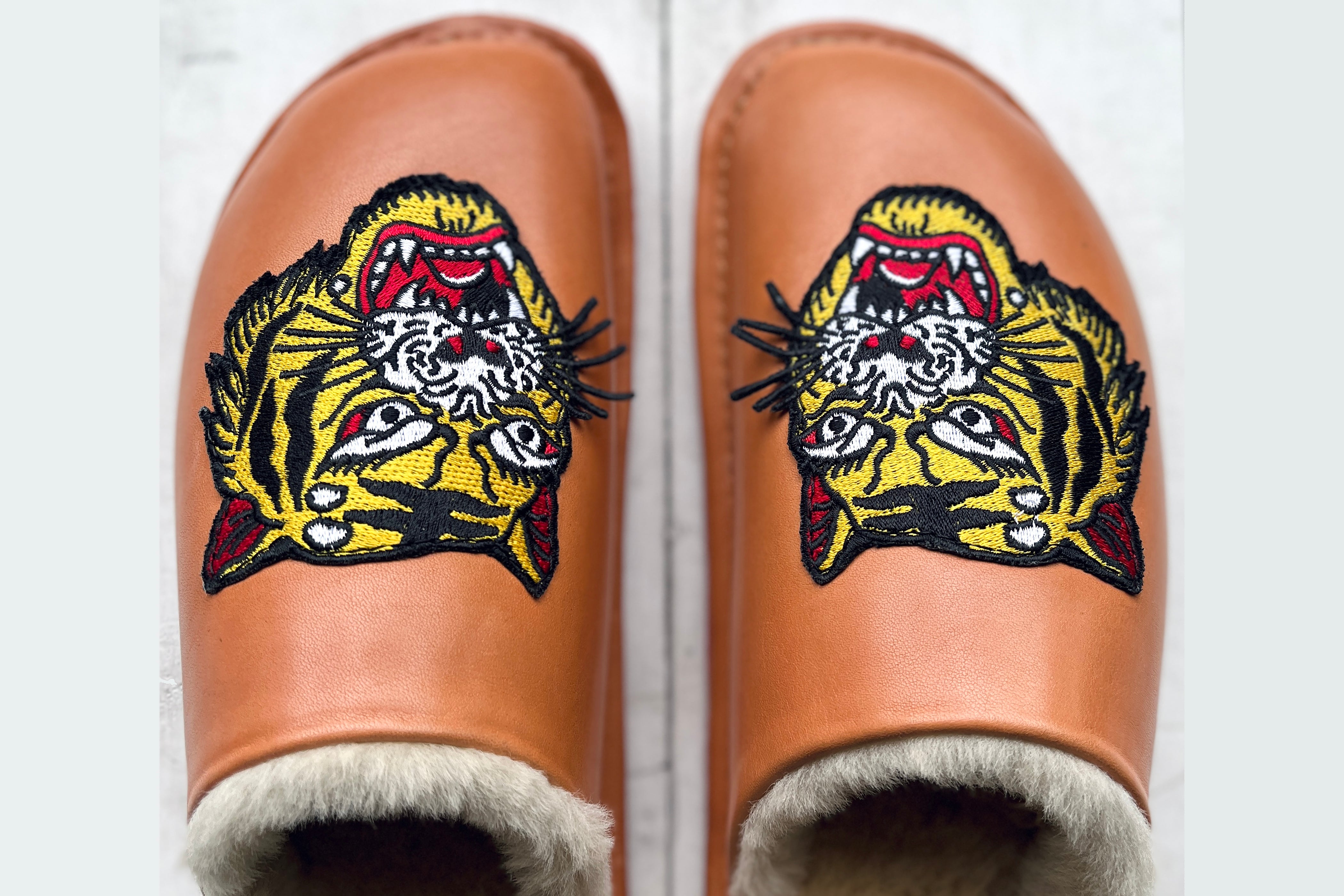 2010 TIGER HEAD SLIPS - LIMITED RE-RELEASE